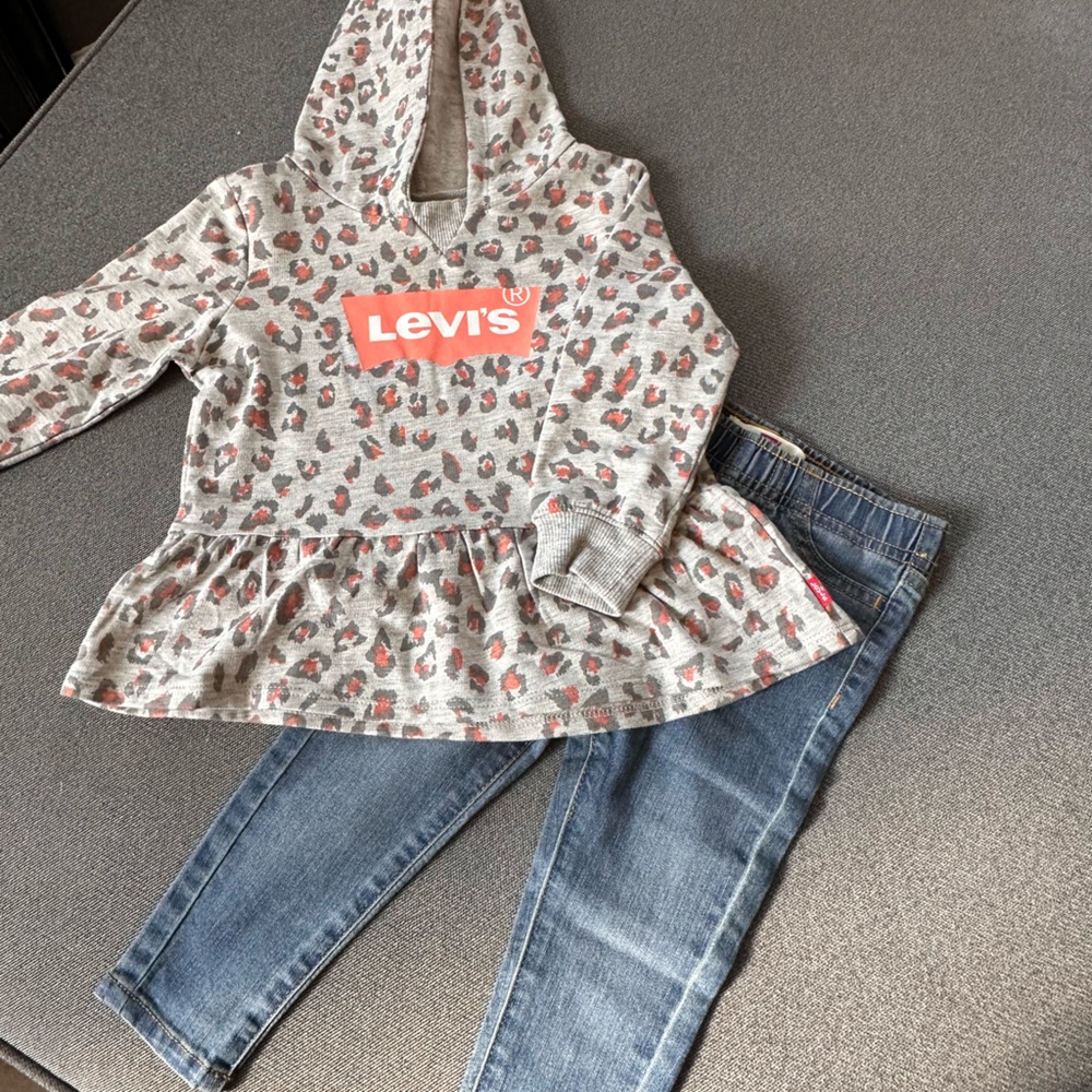 Levis little Girl Jeans and Top Set new 18 month